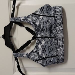 Zyia Light n Tight Cobra Metallic Sports Bra